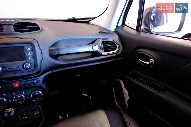 Позашляховик / Кросовер Jeep Renegade 2017 в Одесі