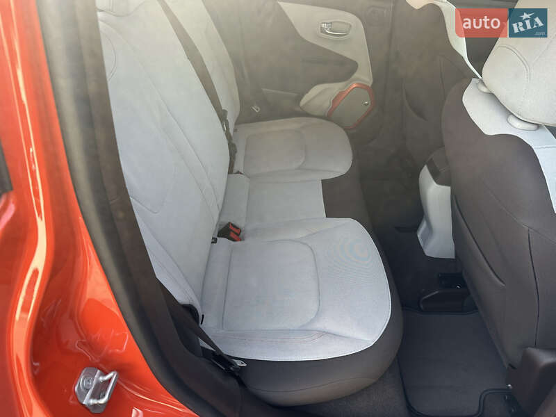 Внедорожник / Кроссовер Jeep Renegade 2016 в Черновцах фото 16 Внедорожник / Кроссовер Jeep Renegade 2016 в Черновцах