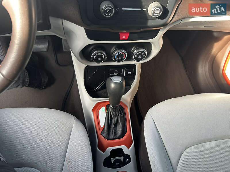 Внедорожник / Кроссовер Jeep Renegade 2016 в Черновцах фото 25 Внедорожник / Кроссовер Jeep Renegade 2016 в Черновцах