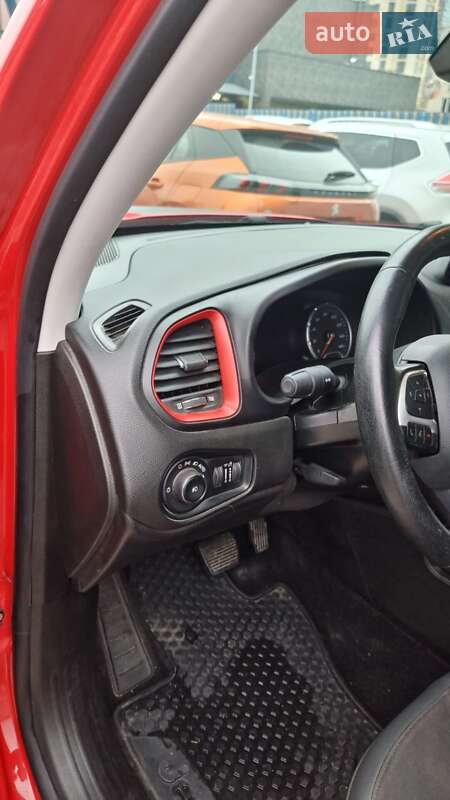 Внедорожник / Кроссовер Jeep Renegade 2018 в Киеве фото 36 Внедорожник / Кроссовер Jeep Renegade 2018 в Киеве