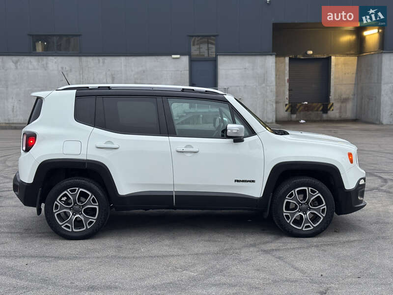 Внедорожник / Кроссовер Jeep Renegade 2016 в Киеве