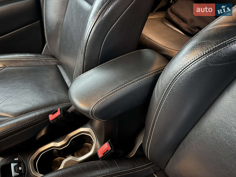 Внедорожник / Кроссовер Jeep Renegade 2016 в Киеве