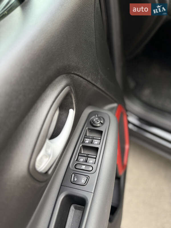 Внедорожник / Кроссовер Jeep Renegade 2023 в Киеве