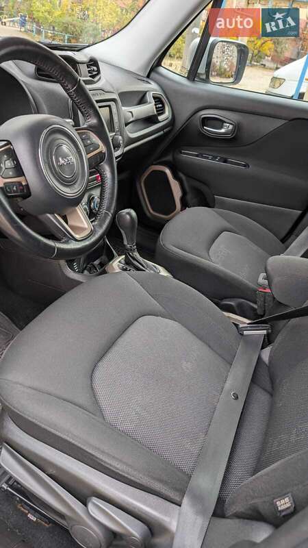 Внедорожник / Кроссовер Jeep Renegade 2015 в Днепре фото 17 Внедорожник / Кроссовер Jeep Renegade 2015 в Днепре