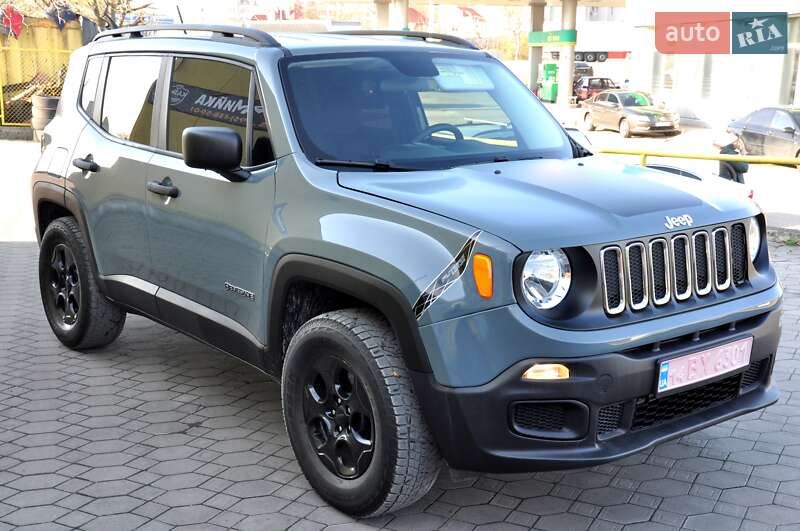 Позашляховик / Кросовер Jeep Renegade 2017 в Львові