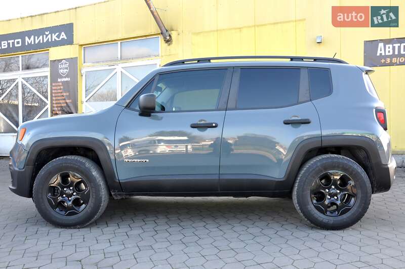 Позашляховик / Кросовер Jeep Renegade 2017 в Львові
