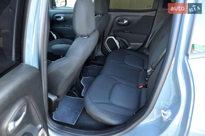 Позашляховик / Кросовер Jeep Renegade 2017 в Львові