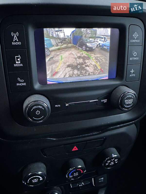 Позашляховик / Кросовер Jeep Renegade 2019 в Києві фото 26 Позашляховик / Кросовер Jeep Renegade 2019 в Києві