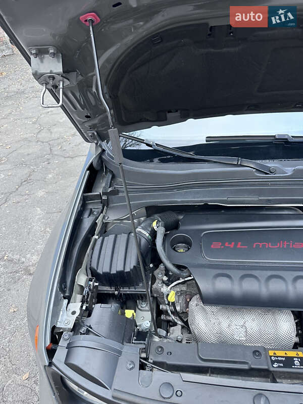 Позашляховик / Кросовер Jeep Renegade 2019 в Києві фото 30 Позашляховик / Кросовер Jeep Renegade 2019 в Києві