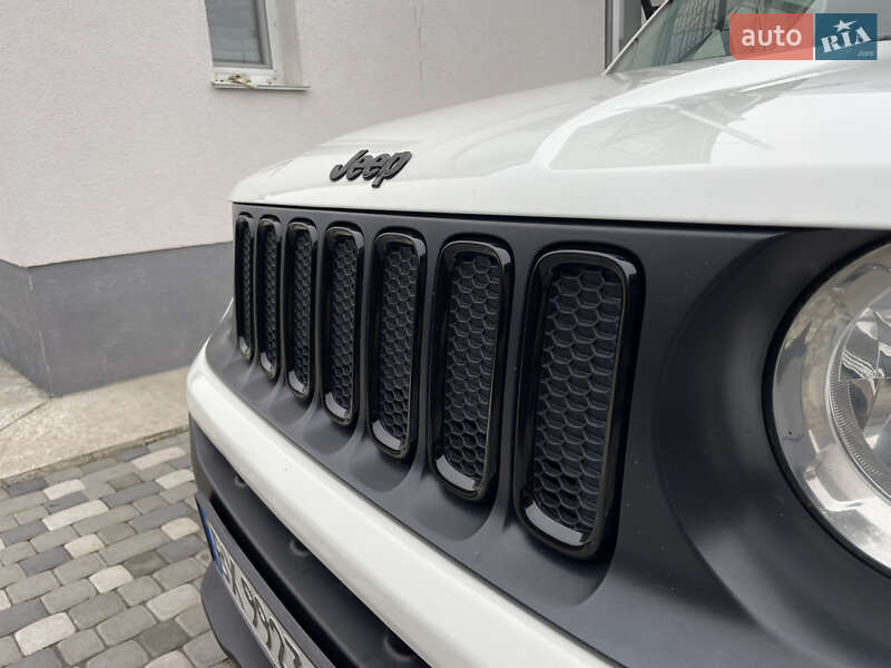 Внедорожник / Кроссовер Jeep Renegade 2017 в Лубнах