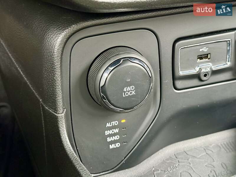 Позашляховик / Кросовер Jeep Renegade 2017 в Харкові фото 18 Позашляховик / Кросовер Jeep Renegade 2017 в Харкові