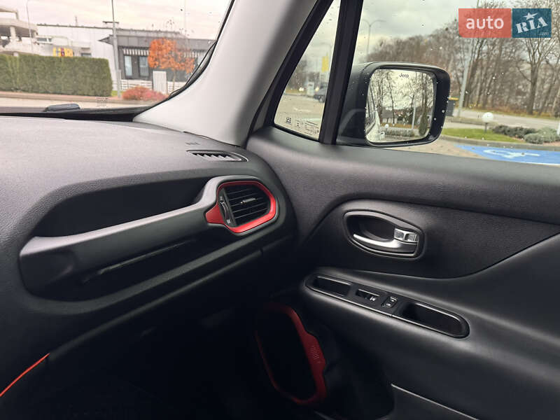 Позашляховик / Кросовер Jeep Renegade 2017 в Львові фото 9 Позашляховик / Кросовер Jeep Renegade 2017 в Львові