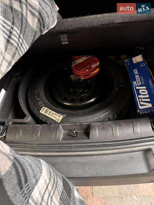 Позашляховик / Кросовер Jeep Renegade 2017 в Львові фото 18 Позашляховик / Кросовер Jeep Renegade 2017 в Львові