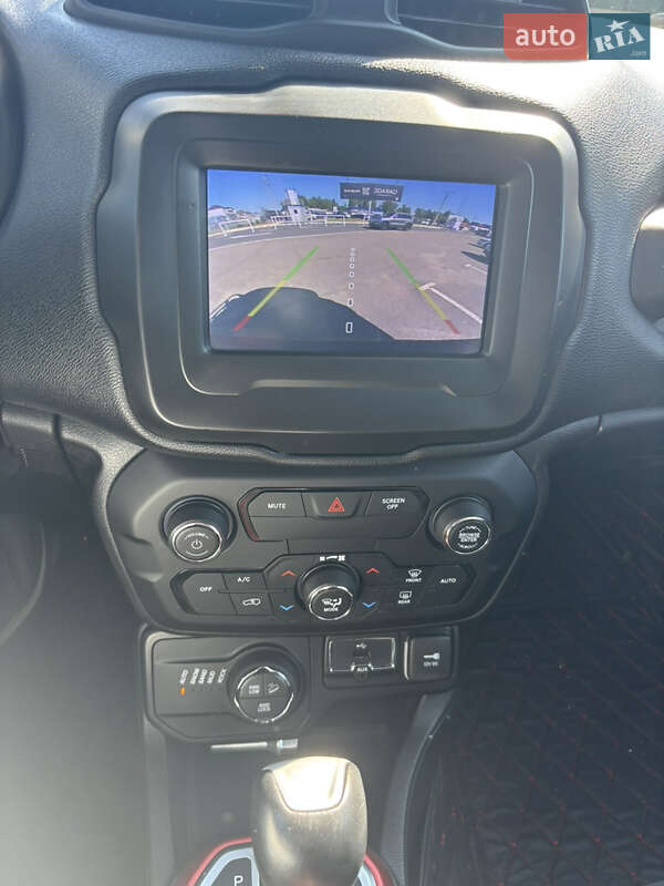 Позашляховик / Кросовер Jeep Renegade 2018 в Києві фото 19 Позашляховик / Кросовер Jeep Renegade 2018 в Києві