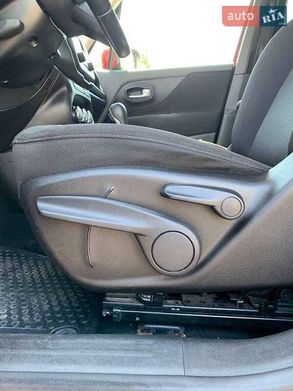 Внедорожник / Кроссовер Jeep Renegade 2015 в Борисполе