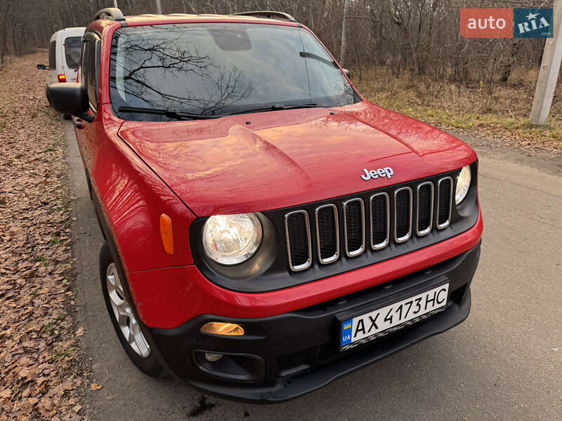Внедорожник / Кроссовер Jeep Renegade 2015 в Харькове