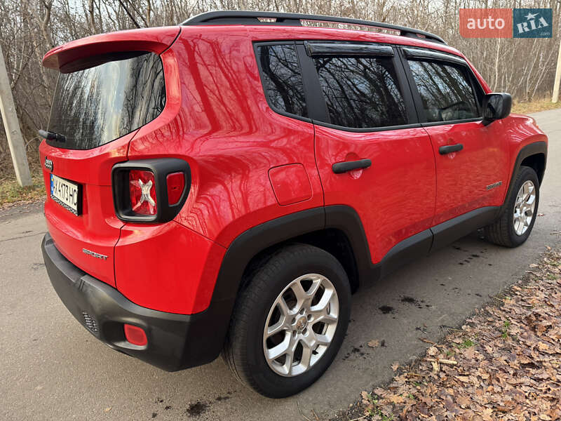 Внедорожник / Кроссовер Jeep Renegade 2015 в Харькове