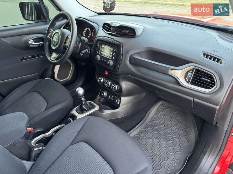 Внедорожник / Кроссовер Jeep Renegade 2015 в Харькове