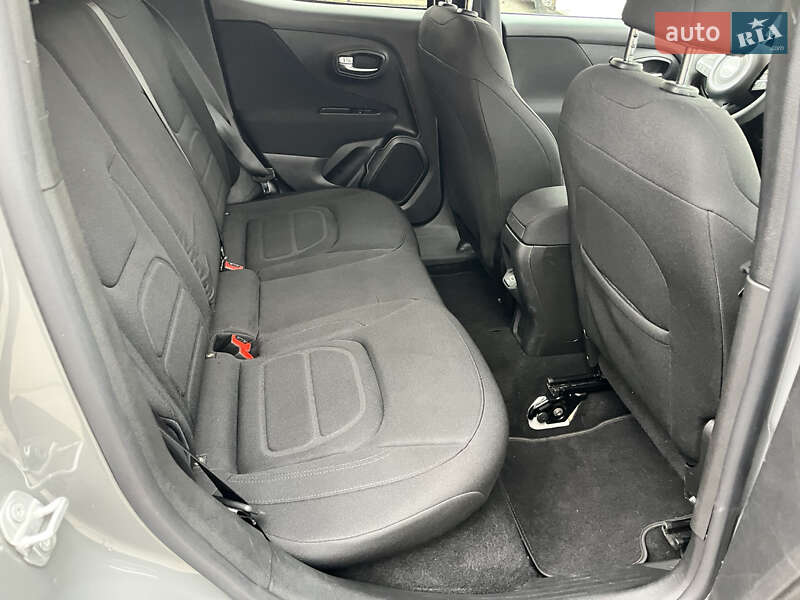 Внедорожник / Кроссовер Jeep Renegade 2019 в Василькове фото 53 Внедорожник / Кроссовер Jeep Renegade 2019 в Василькове