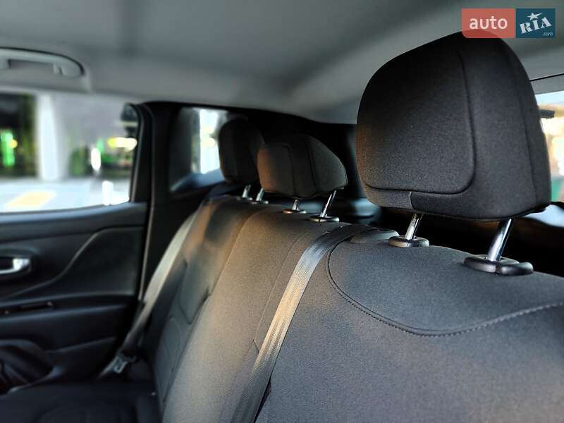 Внедорожник / Кроссовер Jeep Renegade 2017 в Киеве фото 50 Внедорожник / Кроссовер Jeep Renegade 2017 в Киеве