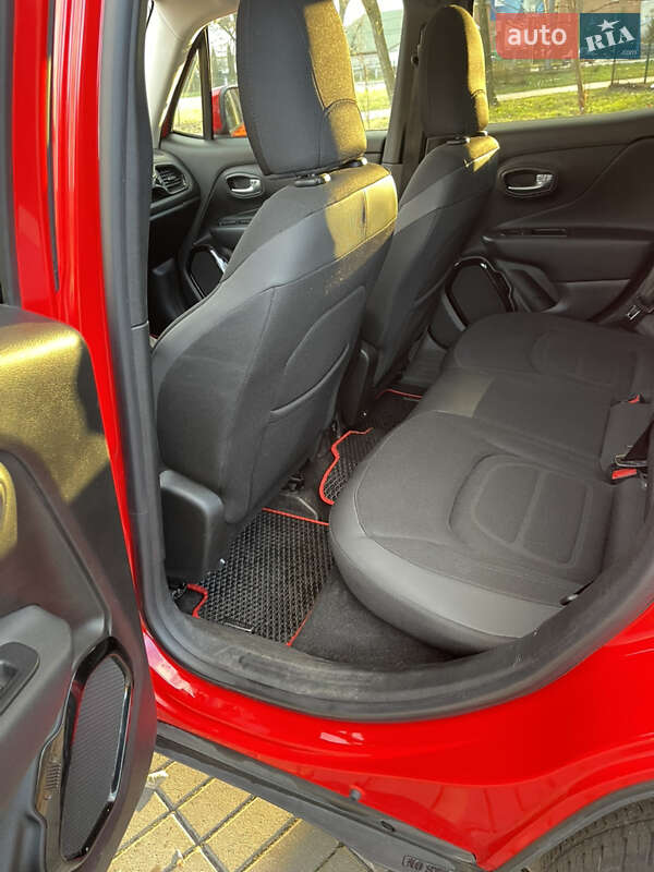 Внедорожник / Кроссовер Jeep Renegade 2017 в Броварах