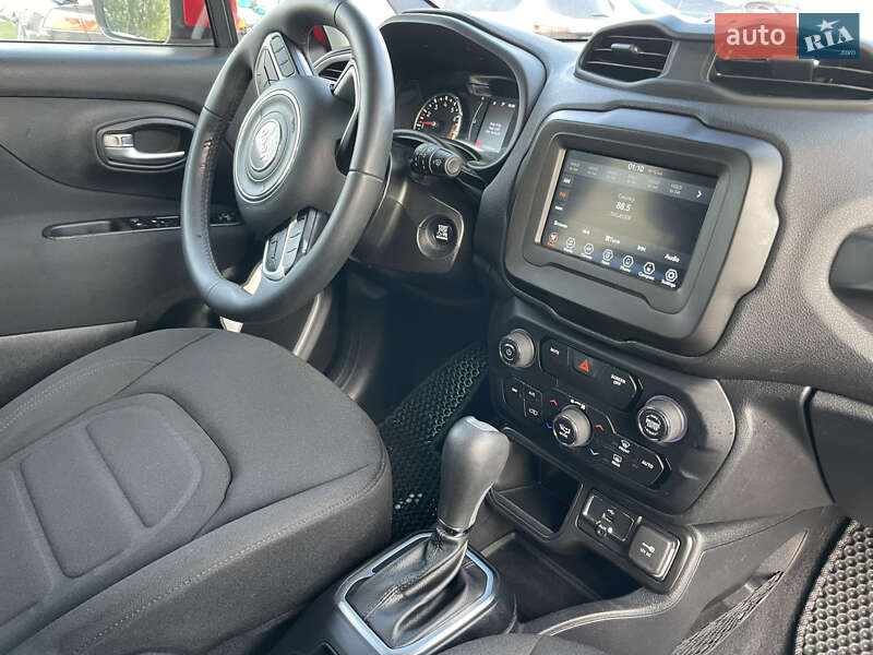 Внедорожник / Кроссовер Jeep Renegade 2020 в Нетешине