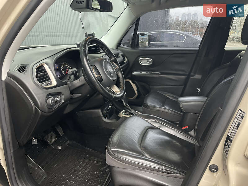 Внедорожник / Кроссовер Jeep Renegade 2015 в Киеве