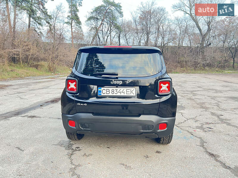 Внедорожник / Кроссовер Jeep Renegade 2015 в Чернигове