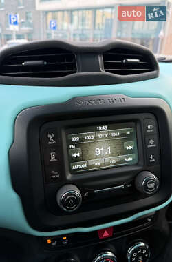 Внедорожник / Кроссовер Jeep Renegade 2015 в Львове