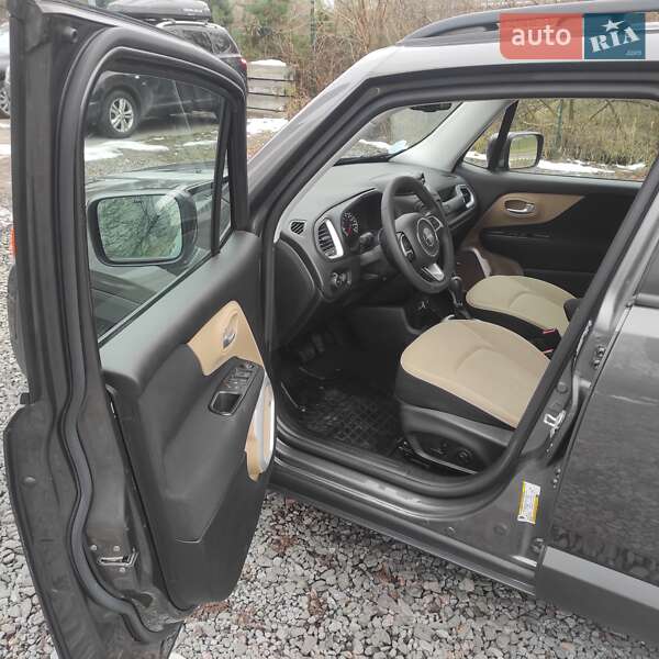 Внедорожник / Кроссовер Jeep Renegade 2016 в Львове