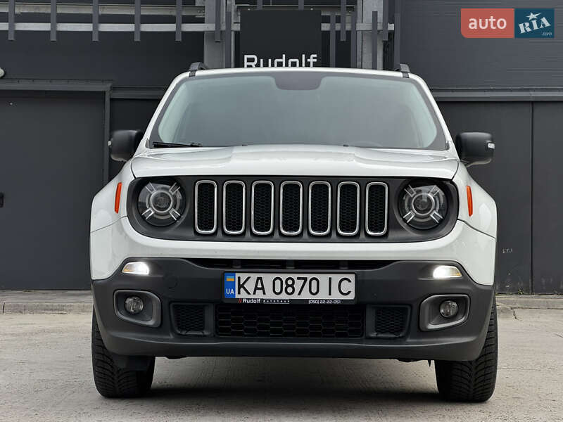 Внедорожник / Кроссовер Jeep Renegade 2016 в Киеве