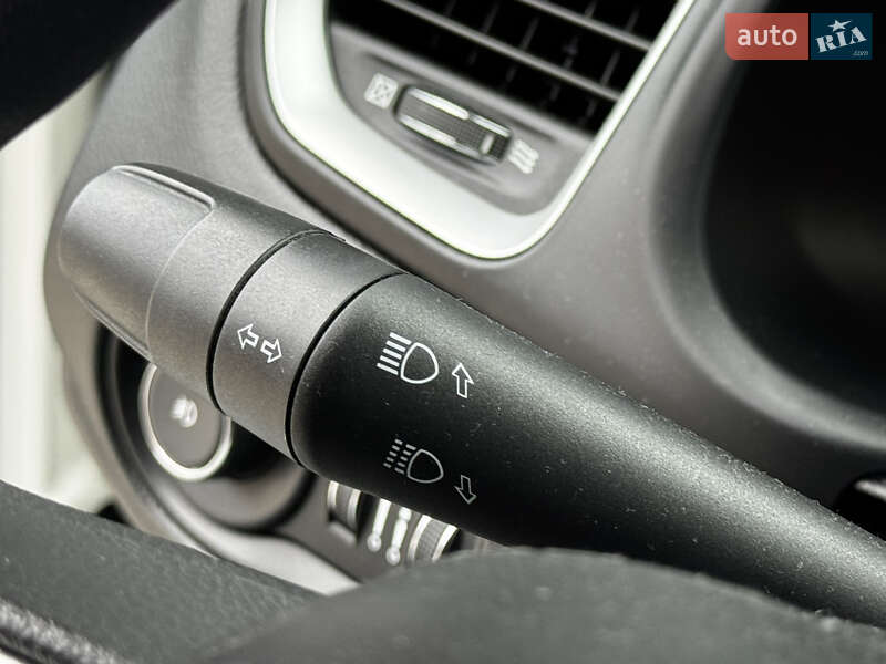 Внедорожник / Кроссовер Jeep Renegade 2016 в Киеве