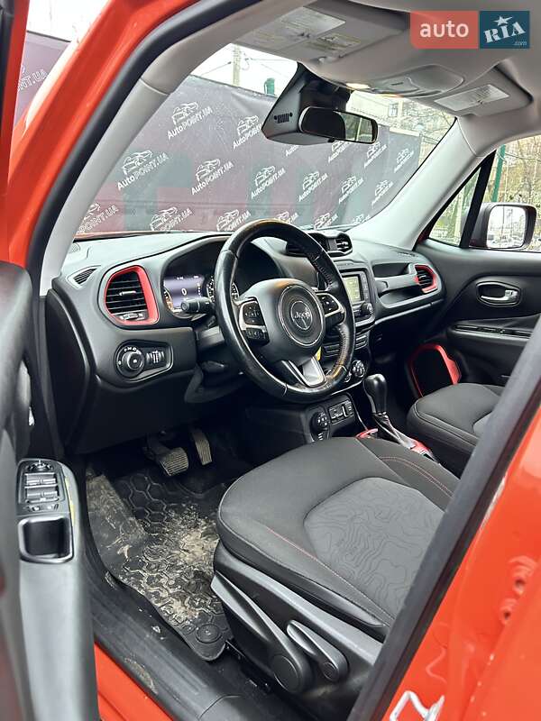 Внедорожник / Кроссовер Jeep Renegade 2015 в Сумах