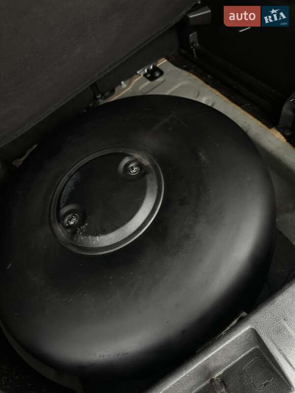 Внедорожник / Кроссовер Jeep Renegade 2016 в Сумах