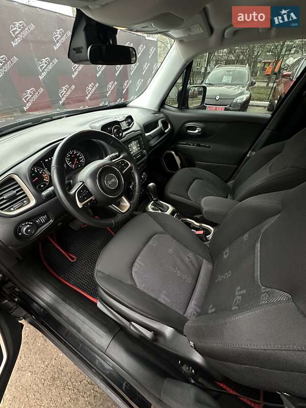 Внедорожник / Кроссовер Jeep Renegade 2016 в Сумах