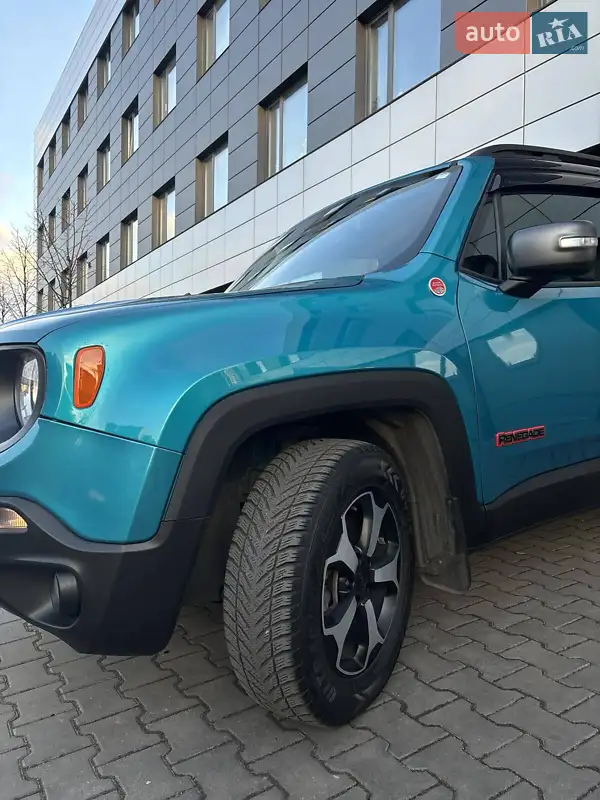 Jeep Renegade 2021 VIN ZACNJDC13MPM13834 фото оголошення 30 з 78