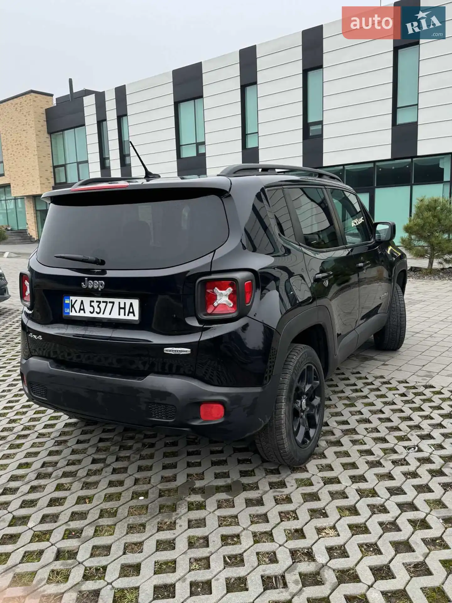 2016 Jeep Renegade - мініатюра 6