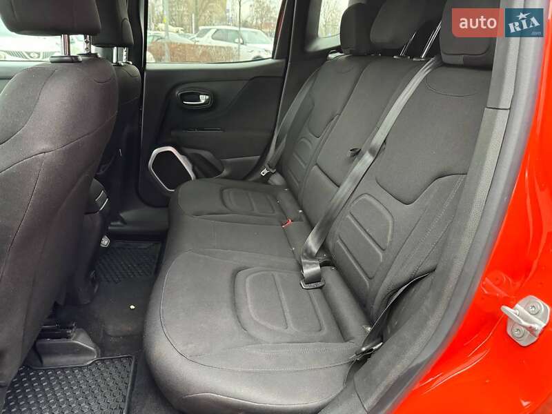 Внедорожник / Кроссовер Jeep Renegade 2018 в Киеве фото 9 Внедорожник / Кроссовер Jeep Renegade 2018 в Киеве