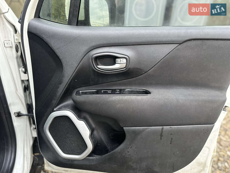 Позашляховик / Кросовер Jeep Renegade 2020 в Львові фото 21 Позашляховик / Кросовер Jeep Renegade 2020 в Львові