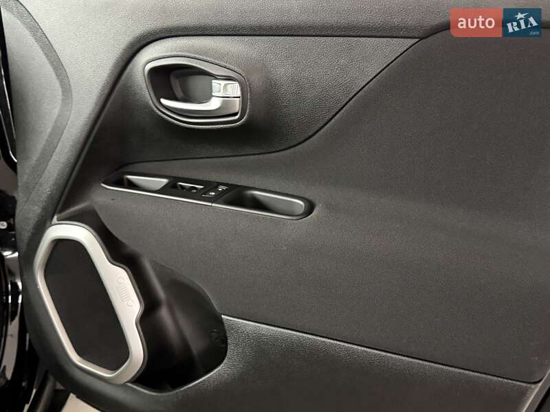 Позашляховик / Кросовер Jeep Renegade 2021 в Одесі