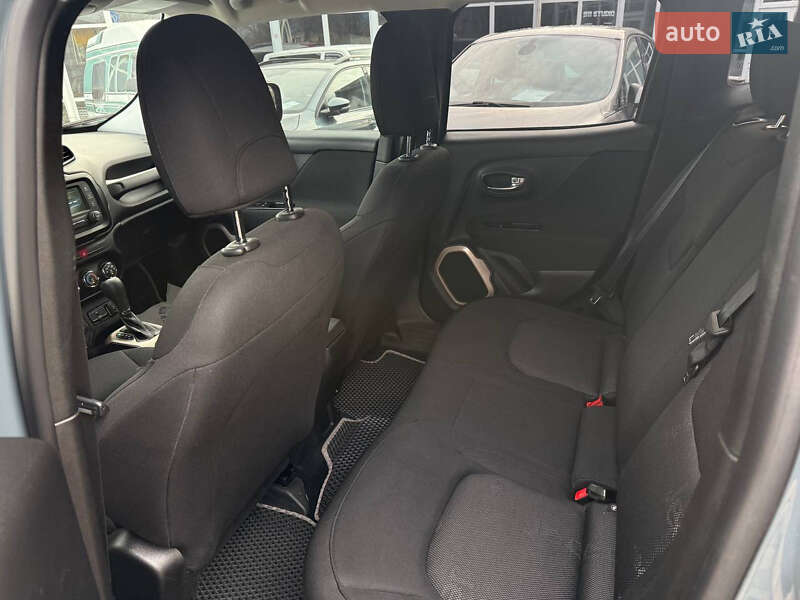 Позашляховик / Кросовер Jeep Renegade 2017 в Житомирі