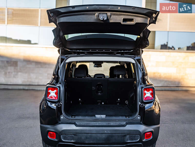 Внедорожник / Кроссовер Jeep Renegade 2020 в Киеве