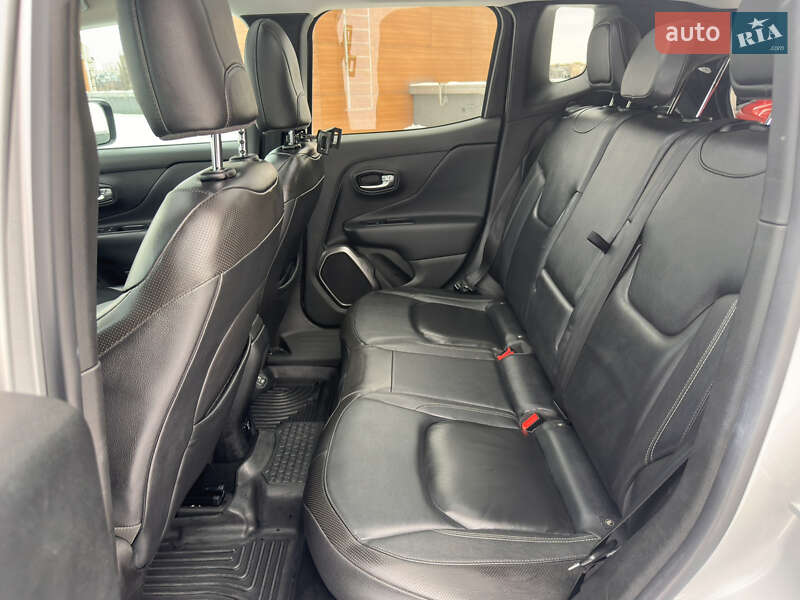 Позашляховик / Кросовер Jeep Renegade 2017 в Києві