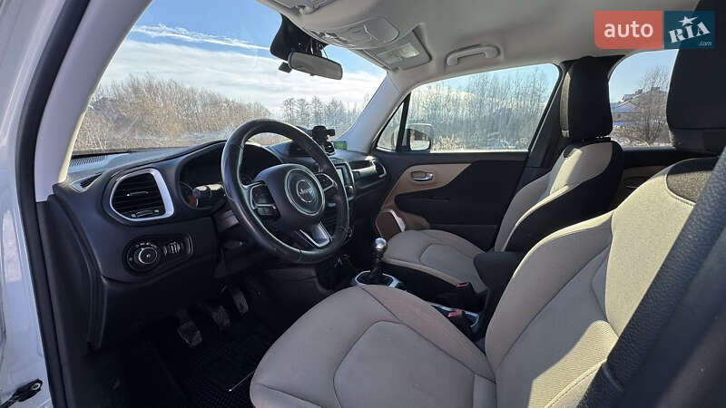 Позашляховик / Кросовер Jeep Renegade 2015 в Львові фото 10 Позашляховик / Кросовер Jeep Renegade 2015 в Львові