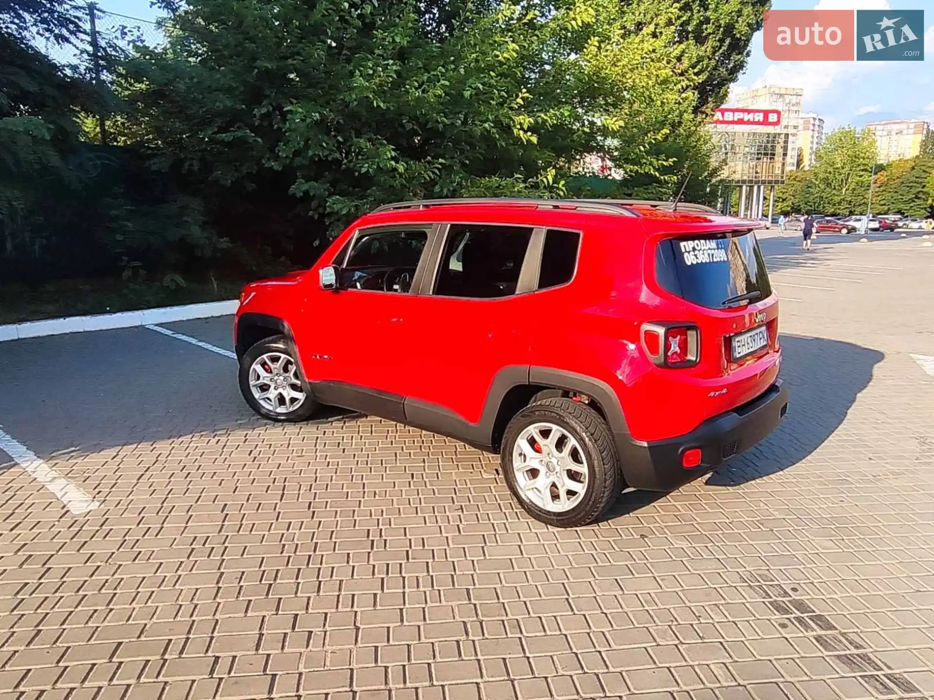 2017 Jeep Renegade - мініатюра 2
