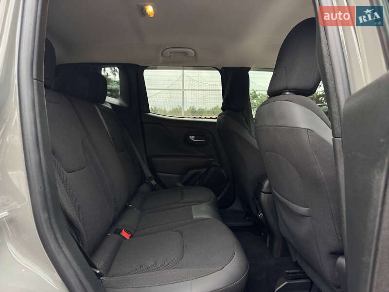 Внедорожник / Кроссовер Jeep Renegade 2020 в Киеве