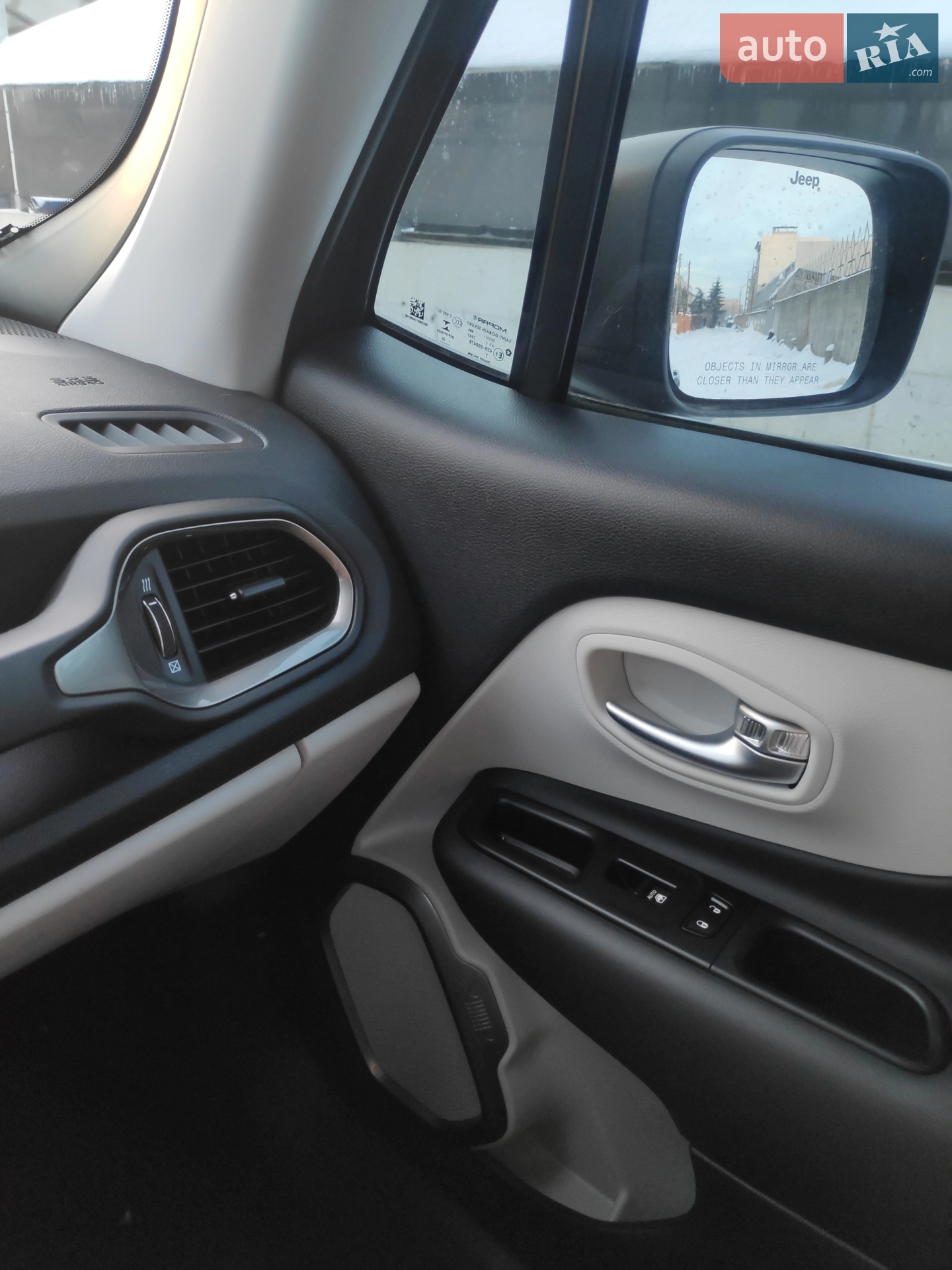 2022 Jeep Renegade - мініатюра 29