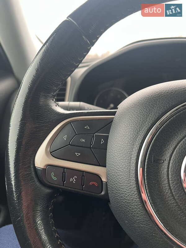 Внедорожник / Кроссовер Jeep Renegade 2017 в Бердичеве