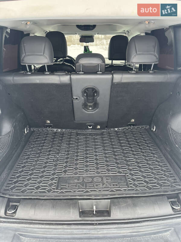 Внедорожник / Кроссовер Jeep Renegade 2017 в Бердичеве