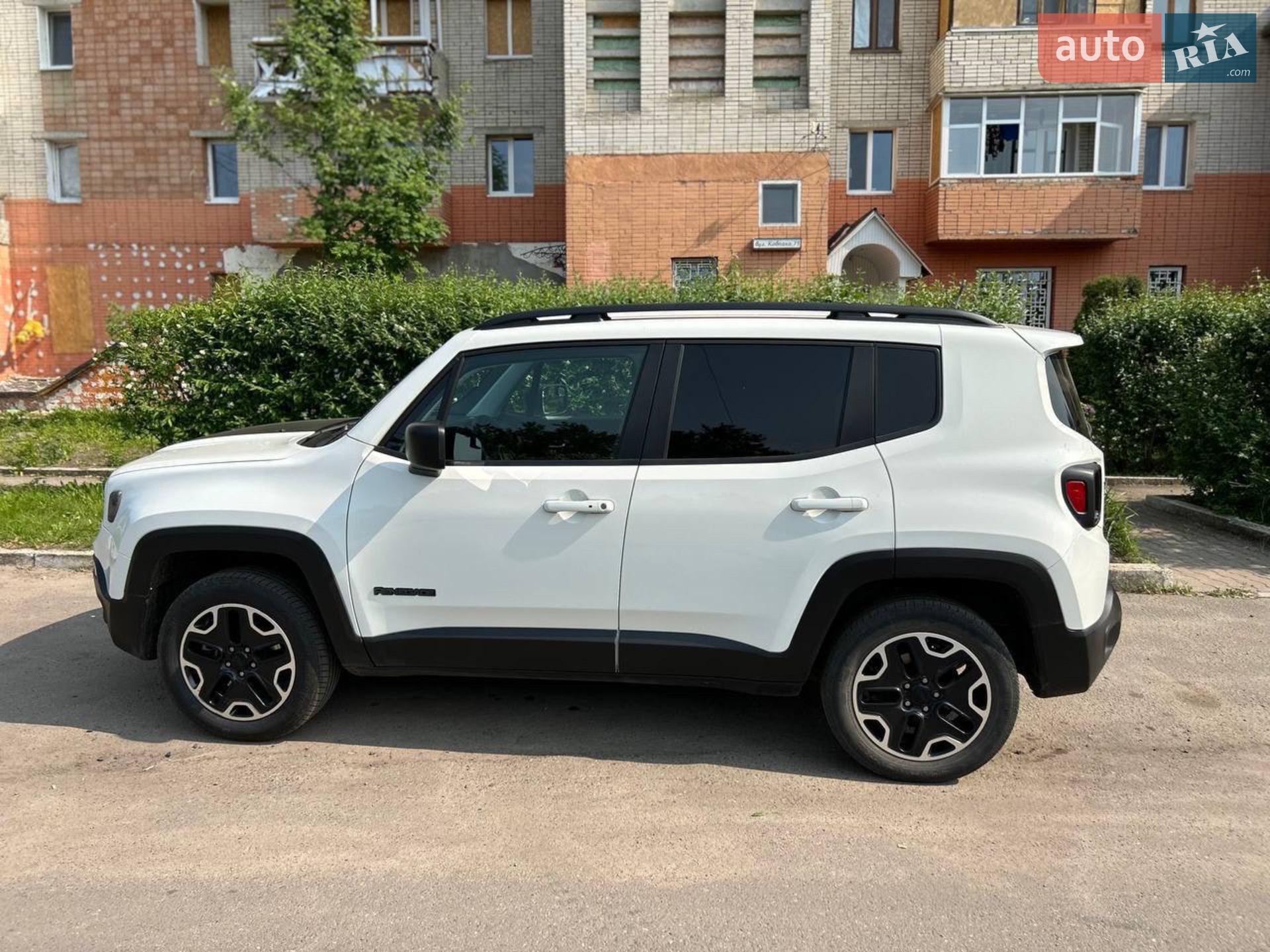 2018 Jeep Renegade - мініатюра 3